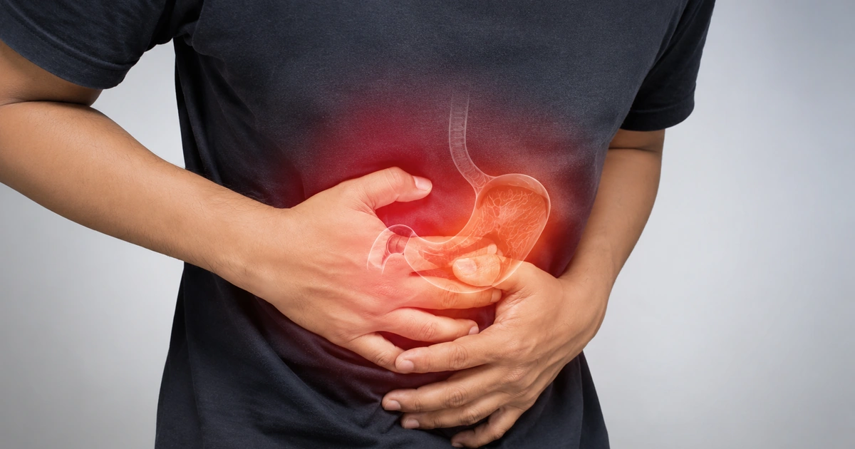 Distenção abdominal e gases — avaliação com especialista digestivo em Recife